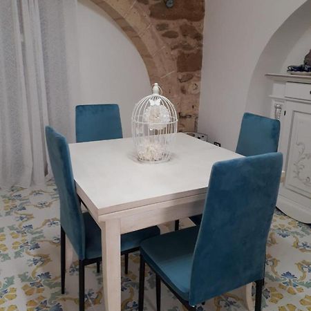 Casa Vacanze Vico Verona 7 Oria  Kültér fotó