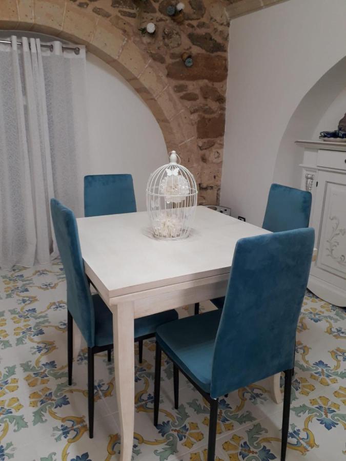 Casa Vacanze Vico Verona 7 Oria  Kültér fotó