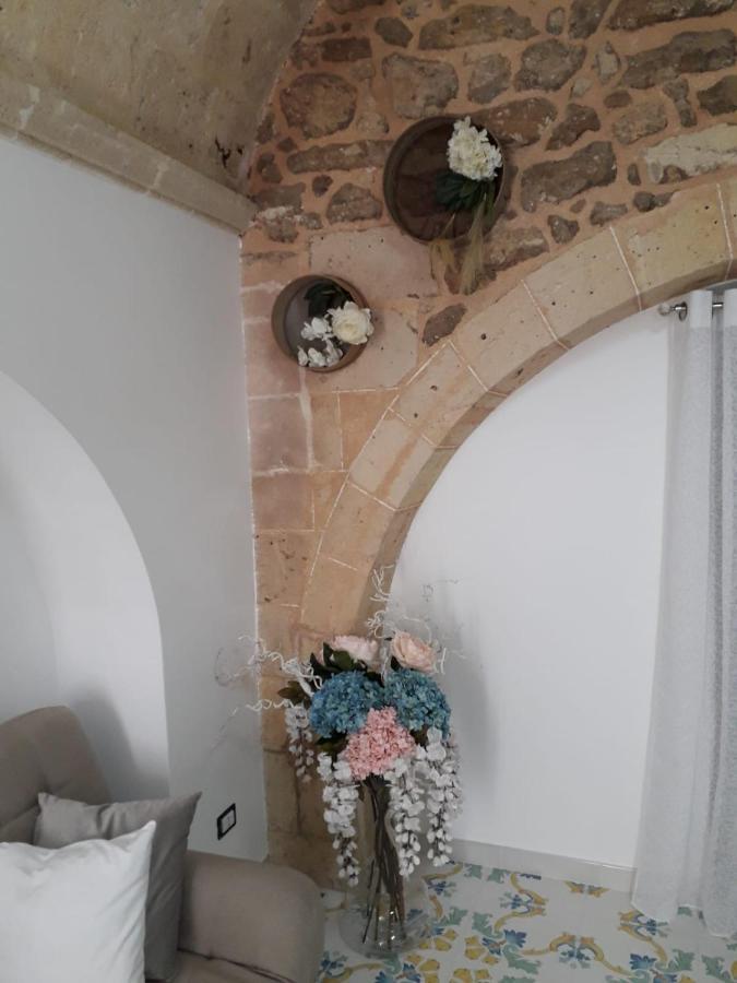 Casa Vacanze Vico Verona 7 Oria  Kültér fotó